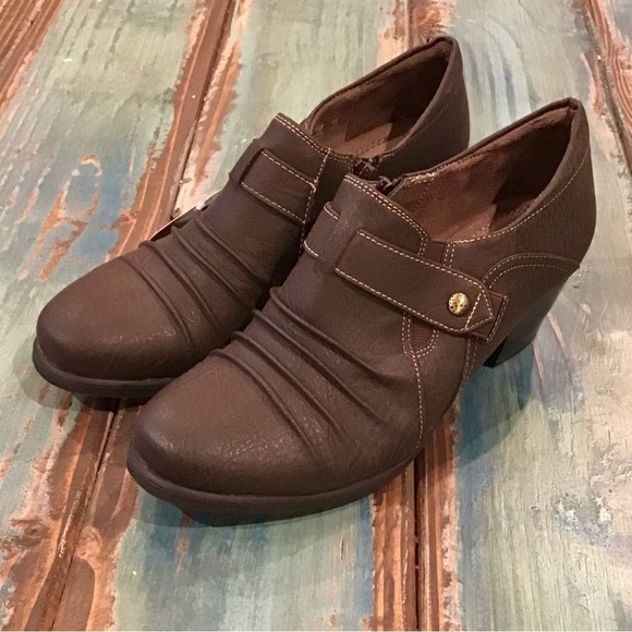 SOUL NWT Naturalizer Kariano Bootie Size 7 Ankle Boots Brown Comfort Shoes - Picture 2 of 11